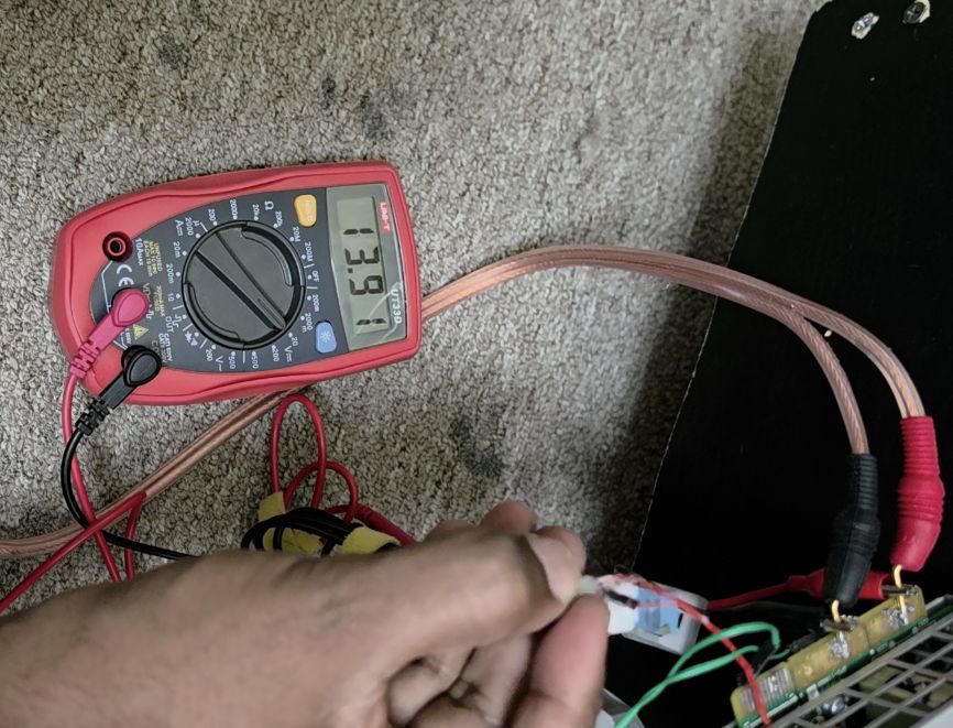 Output set to 13.91 V immediately before energizing the motor.